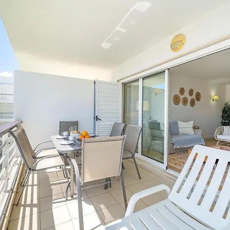 Apartmán Luxury Marina With Pool And Balcony #2009